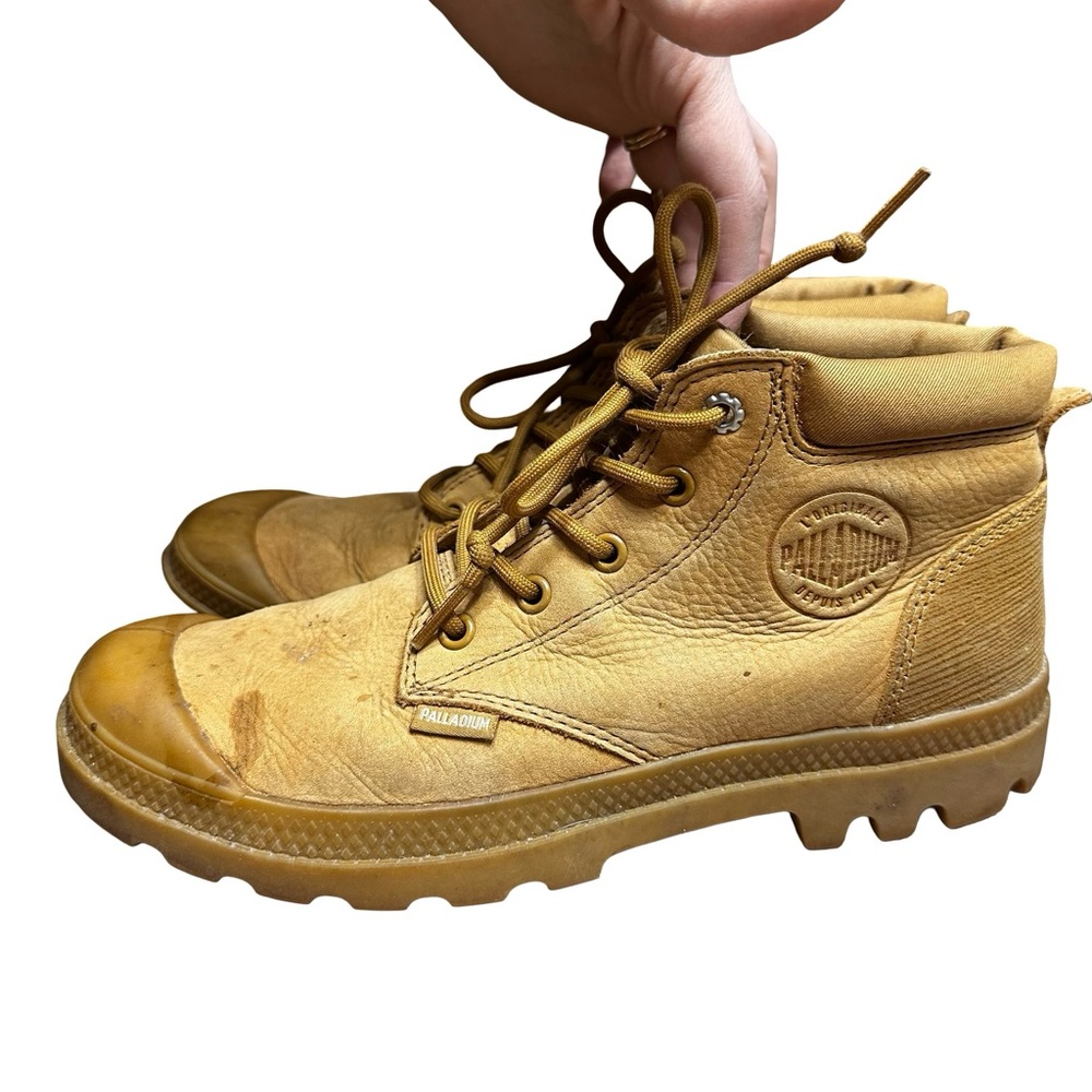 Palladium Pampa Cuff Boots Size 8 Tan Lace Up  Leather Upper Rubber Bottom